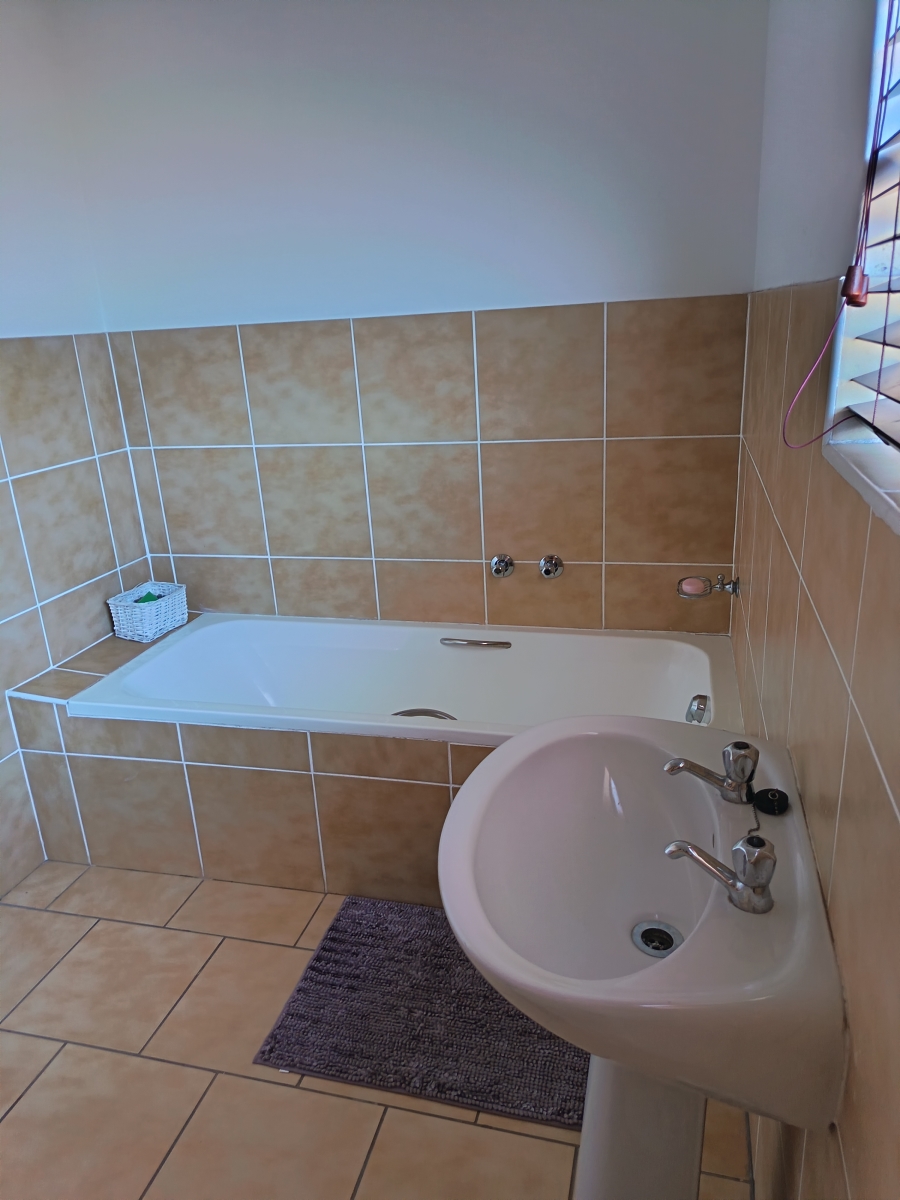 3 Bedroom Property for Sale in Vredenburg Western Cape